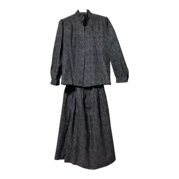 페이즐리 무늬 블라우스 & 스커트 셋업 (투피스)