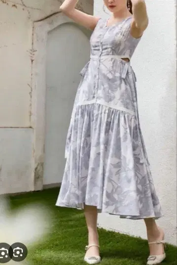 Herlipto Floral Cut-Out Long Dress