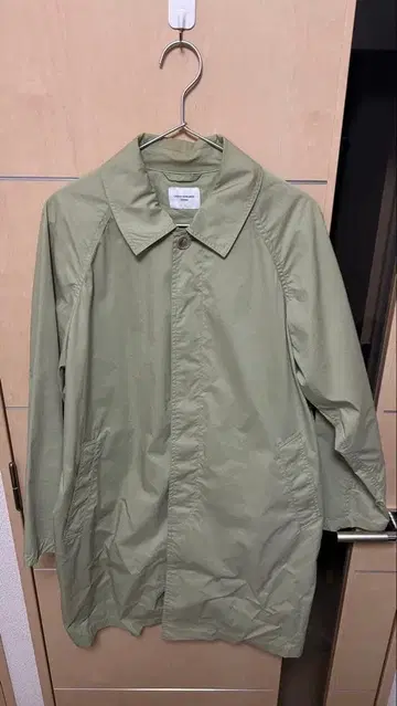 어반 리서치 스텐카라 코트 피스타치오