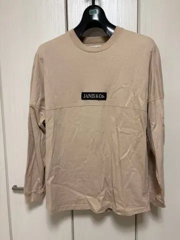 JANIS & Co. 베이지 롱 슬리브 T셔츠 M