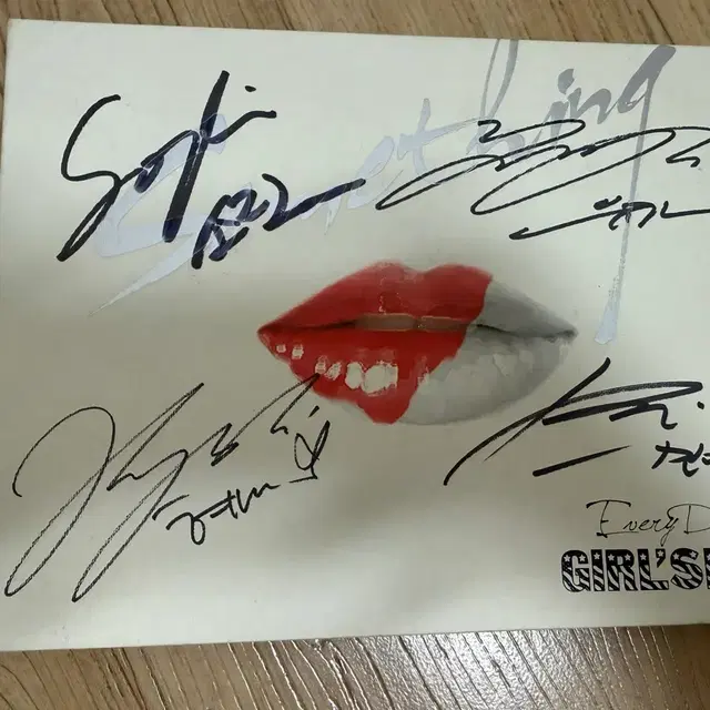 걸스데이 something 친필싸인 앨범