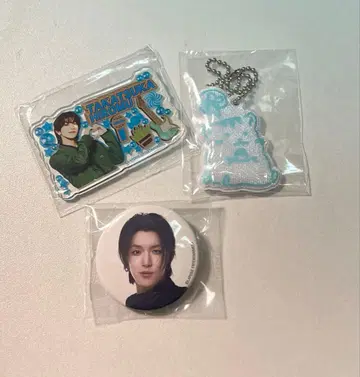 INI 타카츠카 히로무 미테코레! XQUARE 캡슐 토이 미니 캔뱃지