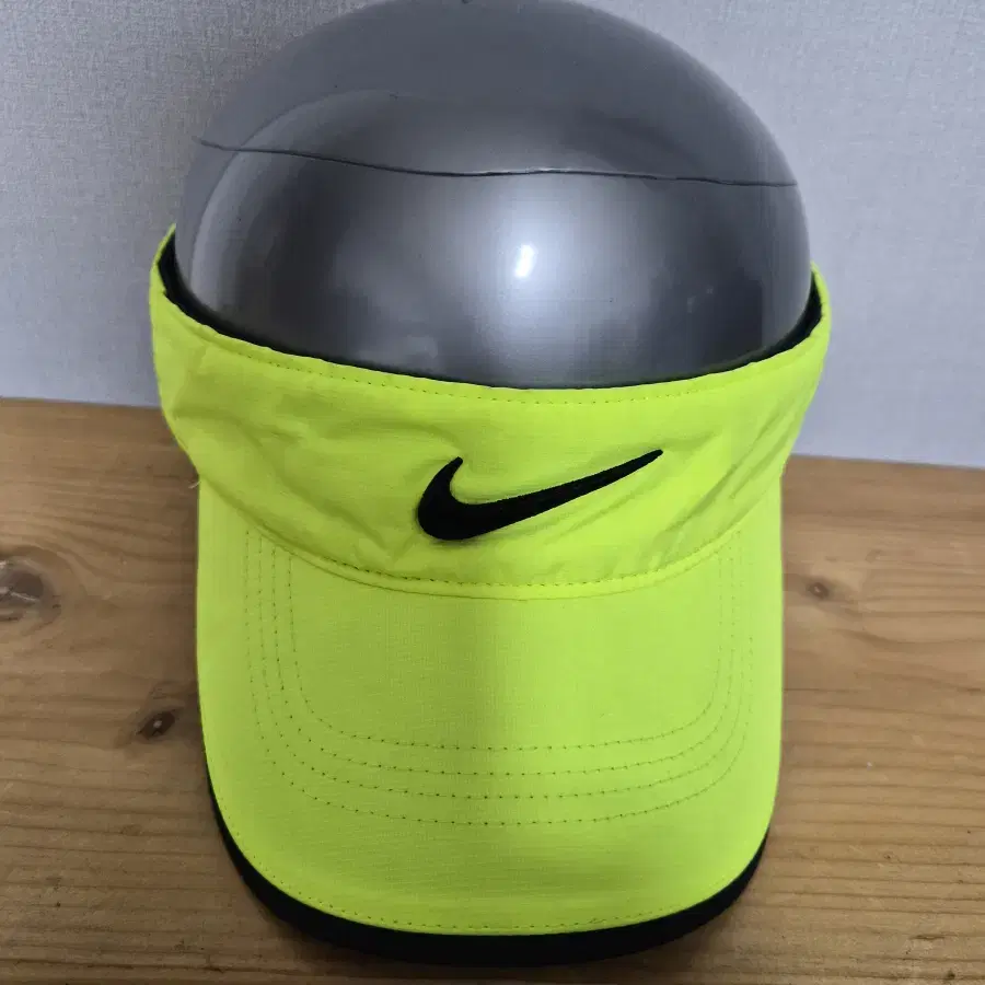 yellow nike sun visor