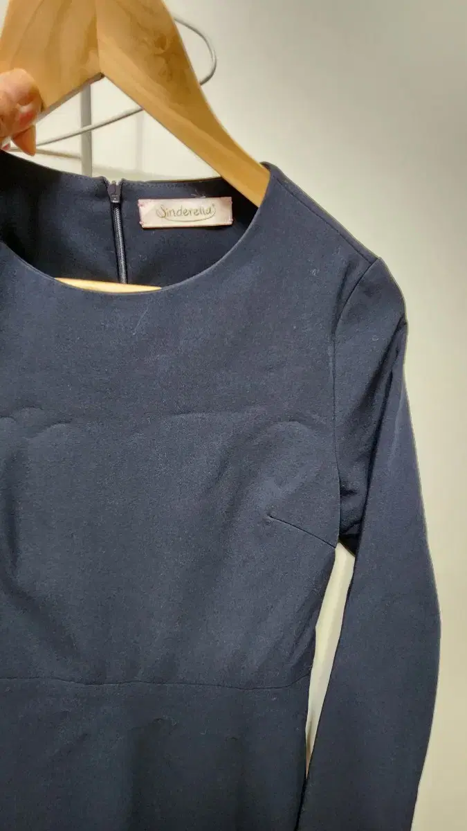 Sinderella black long-sleeved Onepiece