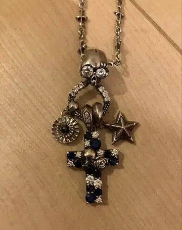 크로스와 별 참 목걸이 Lion Heart