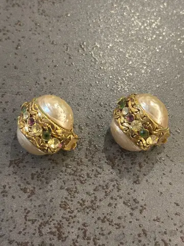 펄과 스톤의 구형 귀찌