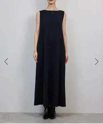 ROPE 로페 네이비 슬리브리스 롱 원피스