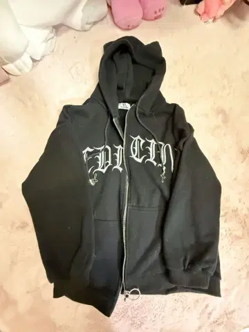 발간 고양이 귀 로고 ZIP 후드티