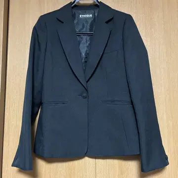 ETHIQUE 블랙 정장 자켓과 팬츠 세트