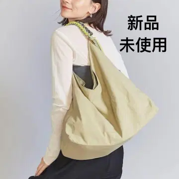 LE VERNIS (르 베르니) 파라코드 원핸들 토트백