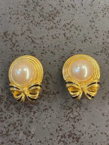 골드톤 펄 리본 귀찌