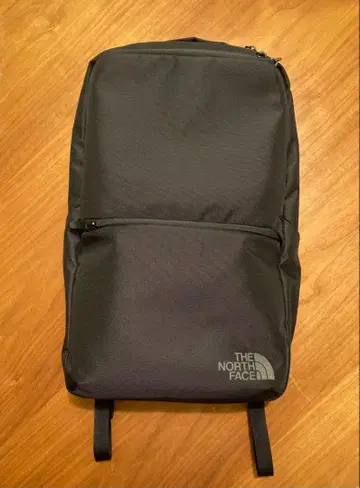 THE NORTH FACE 셔틀 데이팩 슬림 한 번 사용 15L