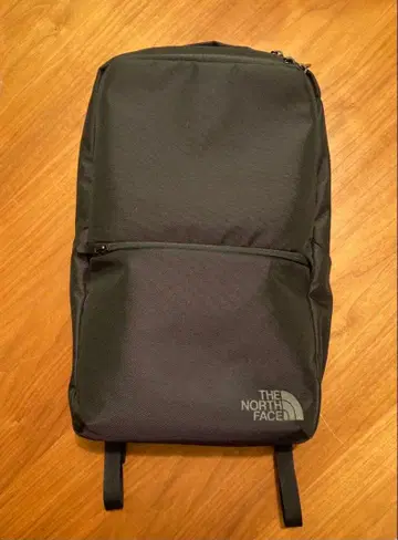 THE NORTH FACE 셔틀 데이팩 슬림 한 번 사용 15L
