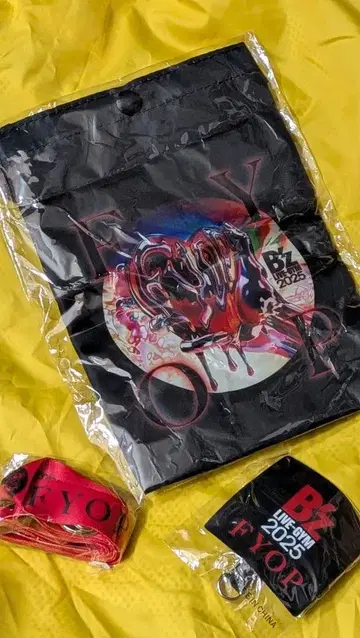 B'z FYOP 회장 한정판 가챠 넥스트랩 & 폰탭 & 사코슈