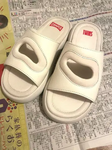 TWINS CAMPEA 화이트 샌들