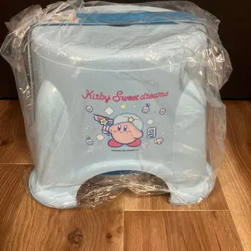 커비 욕실 의자 3종 세트와 봉제 인형, 백팩