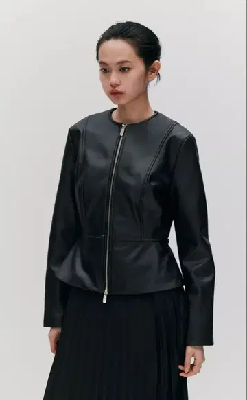 ZARA 인조 가죽 페플럼 자켓