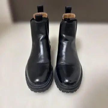 ZARA 부츠 정가 약 9000엔