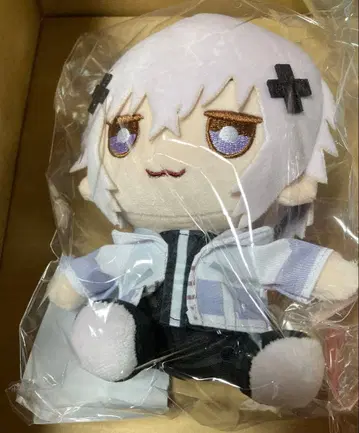 메테오라 앉은 봉제 인형 멜트다텐시