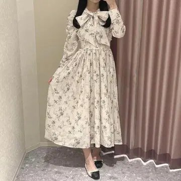 An MILLE 오리지널 플라워 레이디 원피스 아이보리 화이트