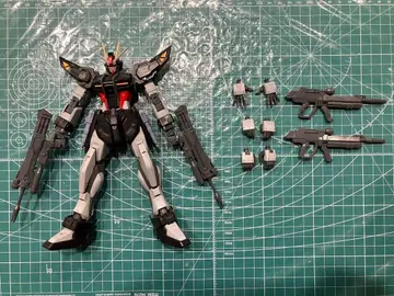 MG 1/100 스트라이크 느와르 건담 정크