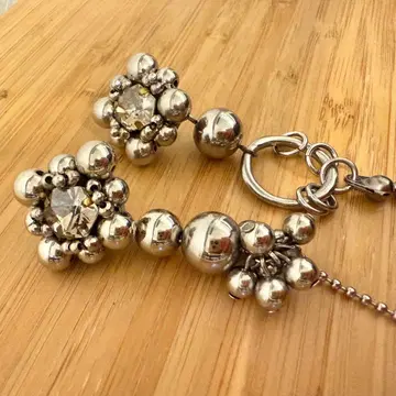 실버 조 비즈 플라워 귀걸이