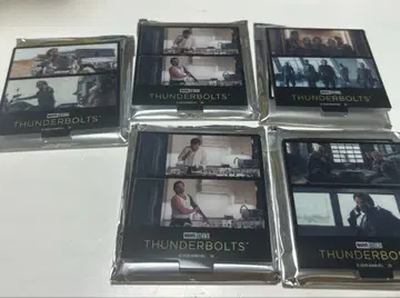 썬더볼츠 아크릴 스탠드 버키 모음