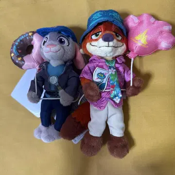 주토피아 ZOOTOPIA 인형 배지 주디 닉 새상품 두 개