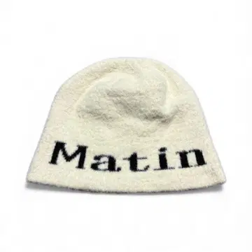 unknown shaggy beanie Y2K grunge