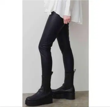 ELENDEEK FAUX 가죽 레깅스 01