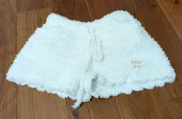 gelato pique 후아후아 화이트 숏팬츠