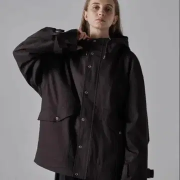 CLEL 다크 브라운 S 사이즈 마운틴 후드티 착용 사진 있음