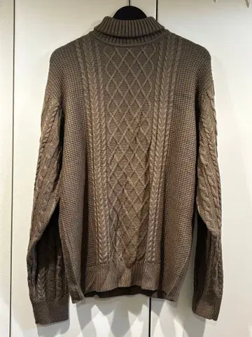 터틀넥 스웨터 베이지