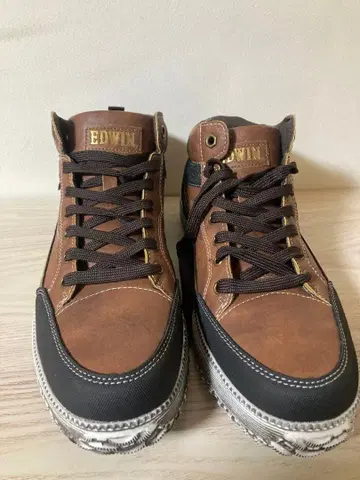 미사용 새상품 EDWIN 방수 하이컷 스니커즈 브라운 26.5cm
