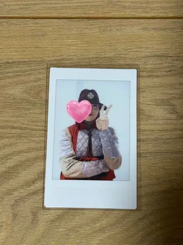 D리그 당첨 폴라로이드 TAKI