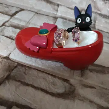 지브리 마녀 배달부 키키 반지 스탠드 키키의 동경 신발