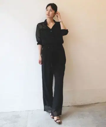 AKTE 깅엄 체크 점프수트 블랙