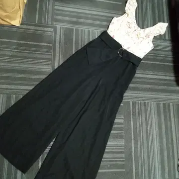 eimy 이스토아레 꽃무늬 살로펫