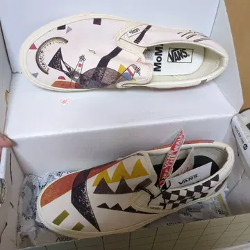VANS MOMA 아트 프린트 슬립온