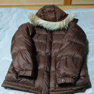 브라운 다운 자켓 퍼 포함