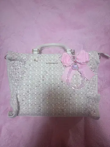 리본 포함 사만사 베가 트위드 프릴 토트 스몰 핑크