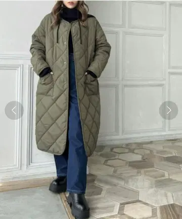 미사용 새상품 발수 가공 퀼팅 롱 코트 (안감 부착)