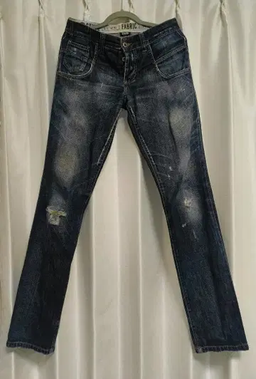 D&G 데미지 가공 슬림핏 데님