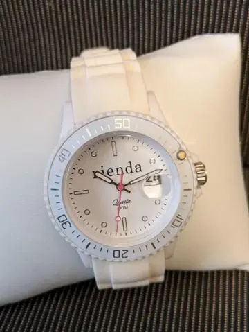 리엔다 손목시계 아날로그 쿼츠 3침 달력 화이트 작동품