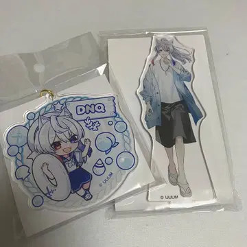 컬러풀 피치 도누쿠 히카라타 파크 아크릴 키링 & 스탠드