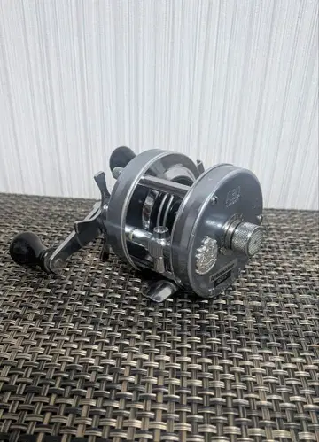 새상품급 abu 4500c 아부 4500 77년 6월 제조 아부 가르시아