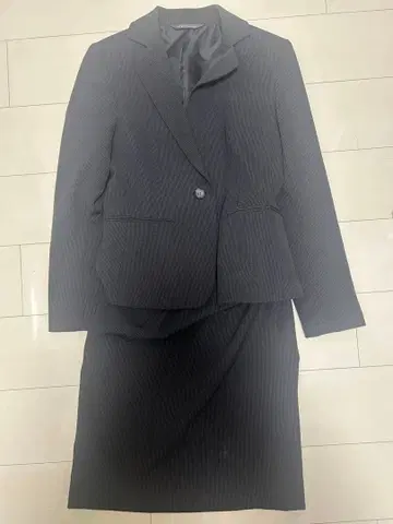 다크 그레이 스트라이프 비즈니스 스커트 수트 9호