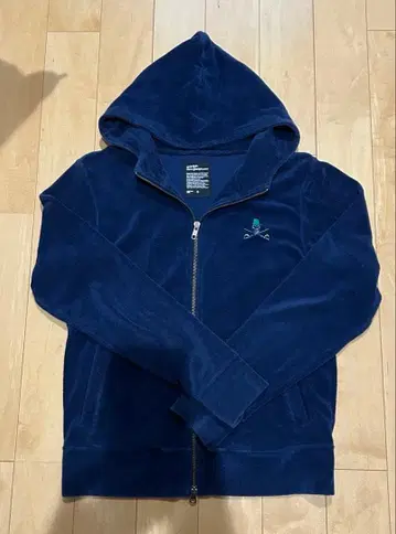 그라니프 후드티