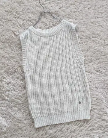 매킨토시 런던 크루넥 베스트