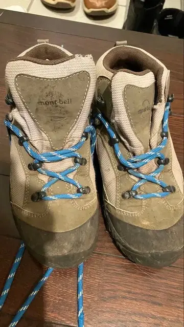 mont-bell 등산화 23.0 JPN / 4.5 US